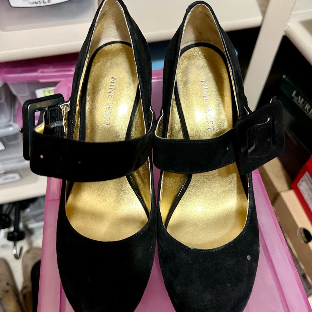 Add vintage-inspired pumps to your style this season with Mary Jane Pump.